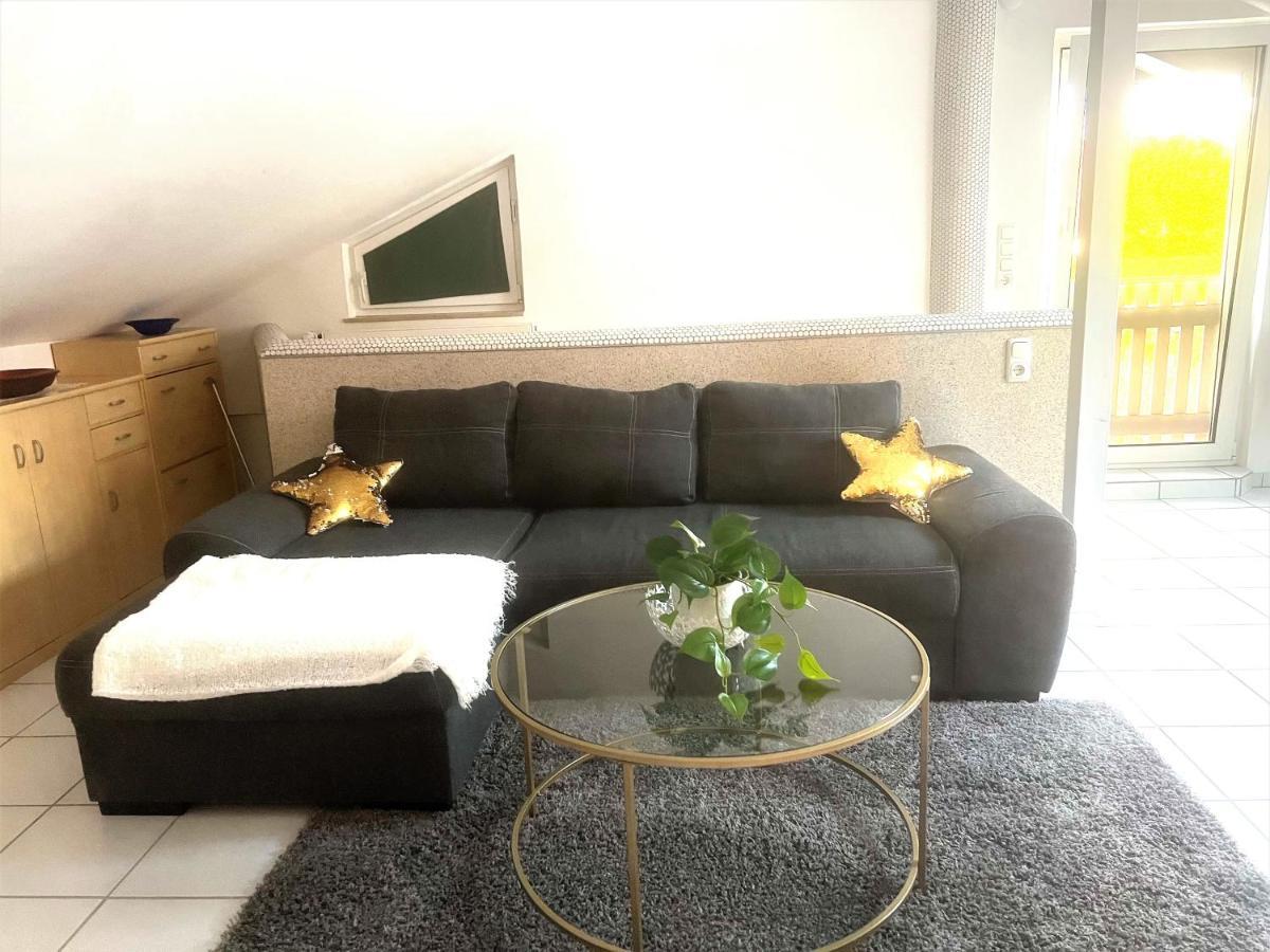 Moeblierte 3 Zimmer Apartment - Mit Smart Tv, Wlan Und Kostenfreie Parkplaetze Шлос-Хольте-Штукенброк Экстерьер фото